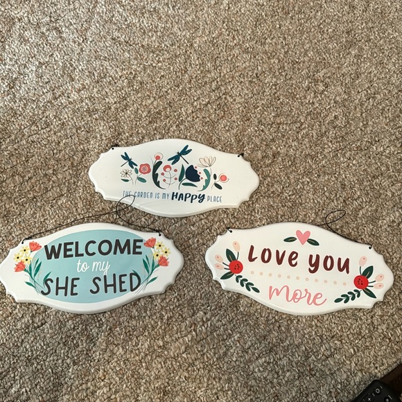 Other - Metal signs 💕Host Pick💕